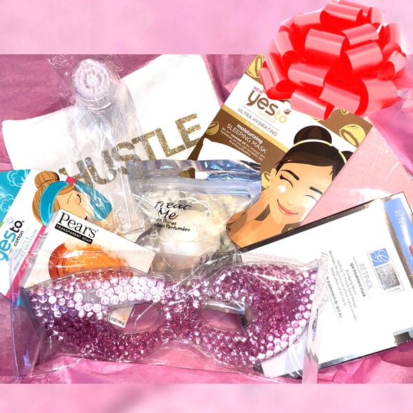 ❤️9 Piece Beauty Spa - Picture 2 of 4